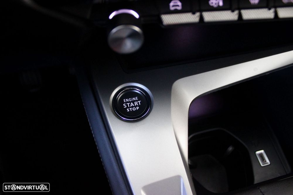 Peugeot 308 1.2 PureTech Allure - 33