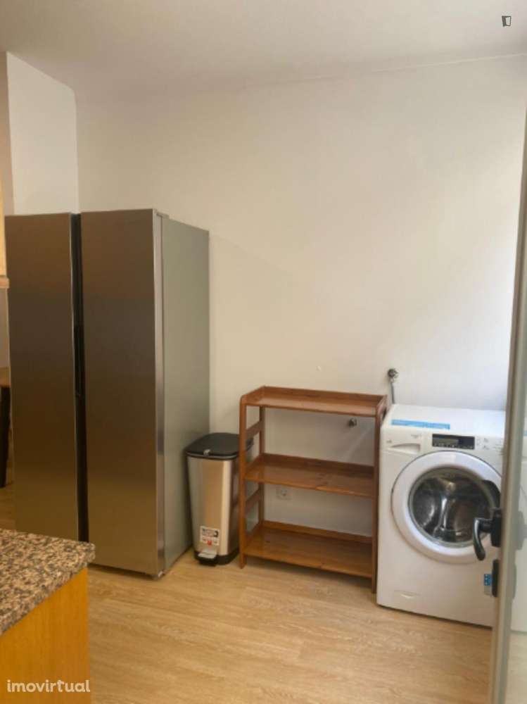 Quarto - localizado em Leiria - Grande imagem: 5/22