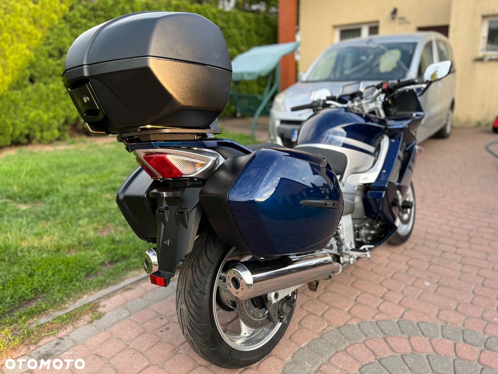 Yamaha FJR - 6