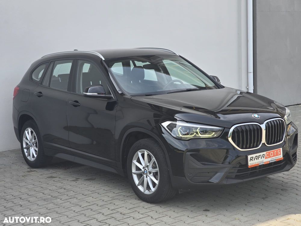 BMW X1 xDrive20i AT - 13