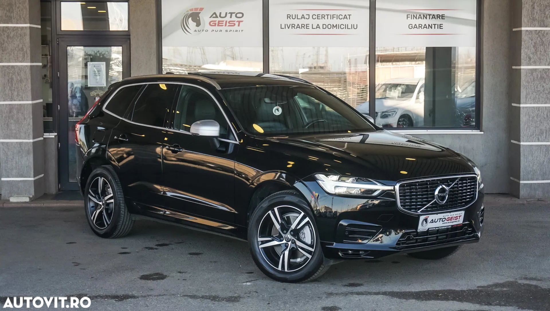 Volvo XC 60 D5 AWD Geartronic RDesign - 3