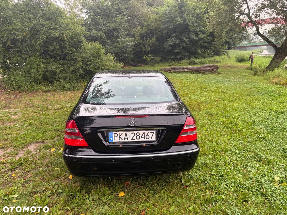 Mercedes-Benz Klasa E - 12