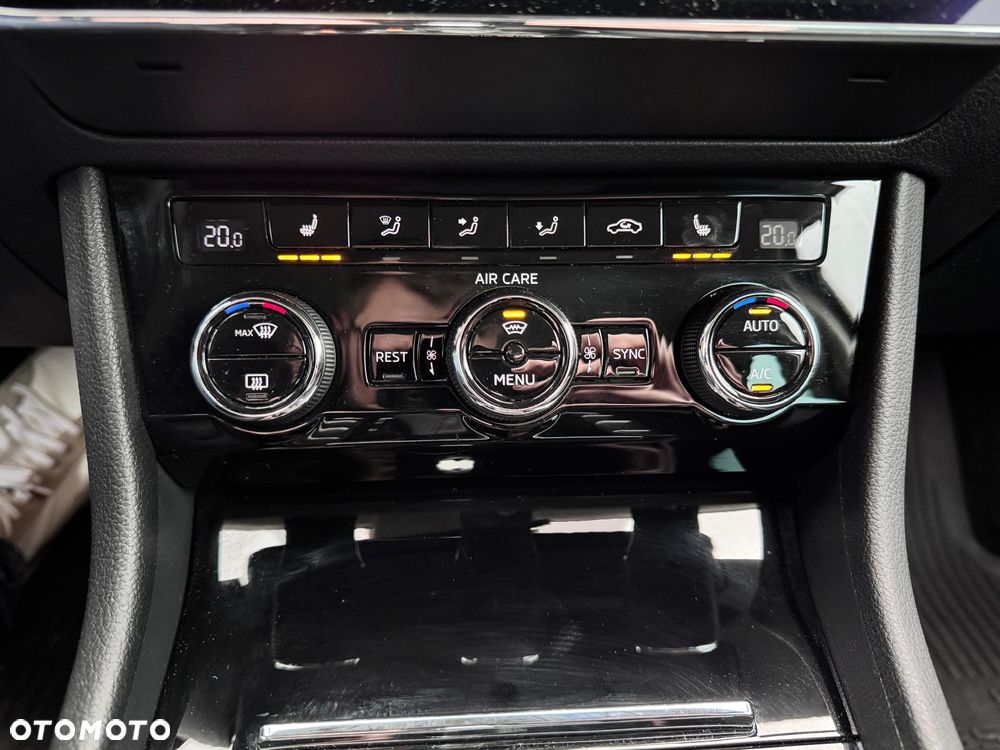 Skoda Superb 1.8 TSI Style DSG - 28