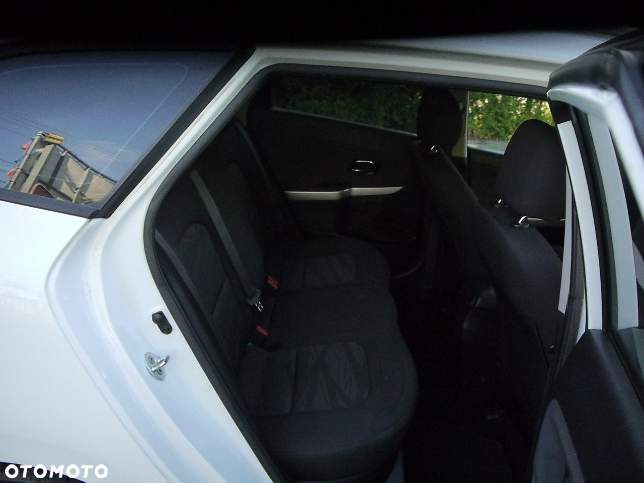 Kia Ceed 1.6 GDI Spirit - 25