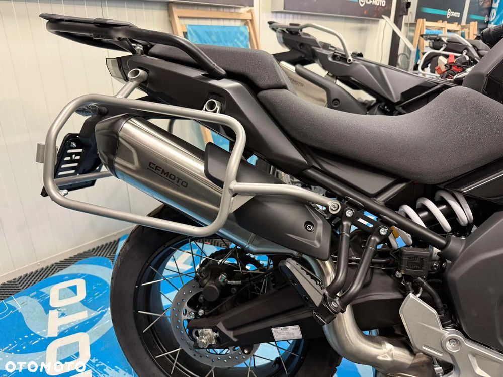 CFMoto MT - 8
