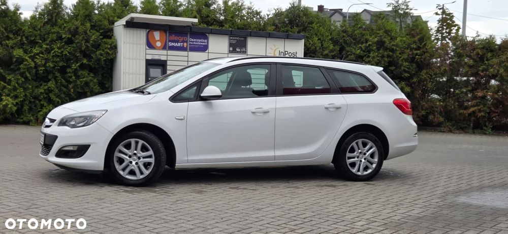 Opel Astra 1.6 Color Edition - 9