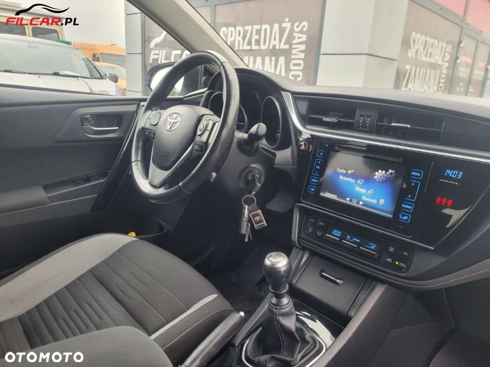 Toyota Auris - 9