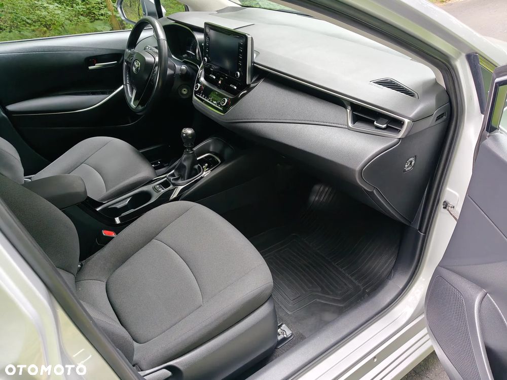 Toyota Corolla 1.6 Comfort - 9