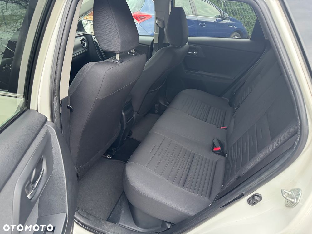 Toyota Auris Hybrid 135 Premium - 11