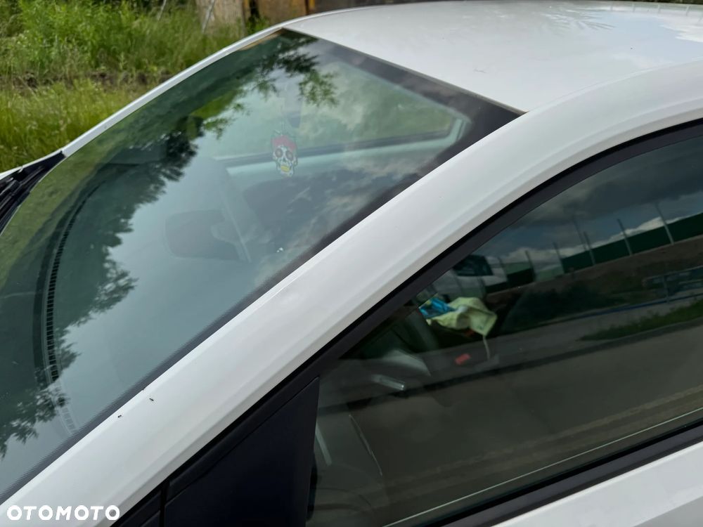 Volkswagen up! take - 12