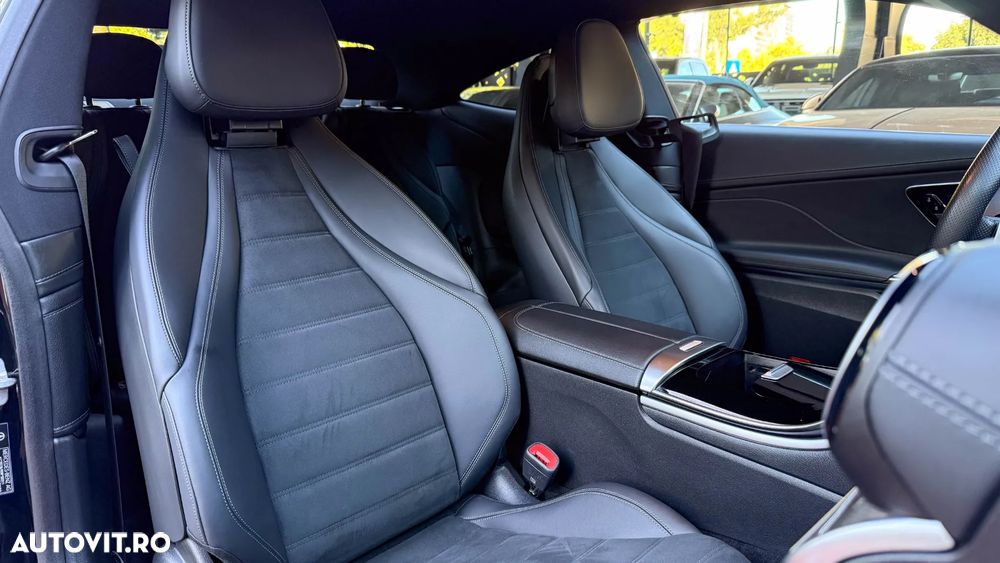 Mercedes-Benz CLE 300 - 11