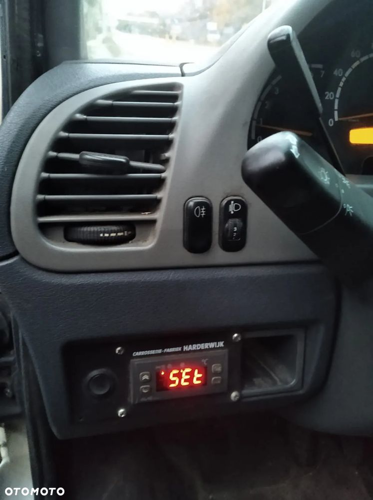 Mercedes-Benz Sprinter - 6