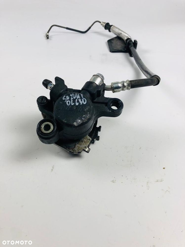 Suzuki DL650 zacisk hamulcowy tył tylny zaciski hamulcowe