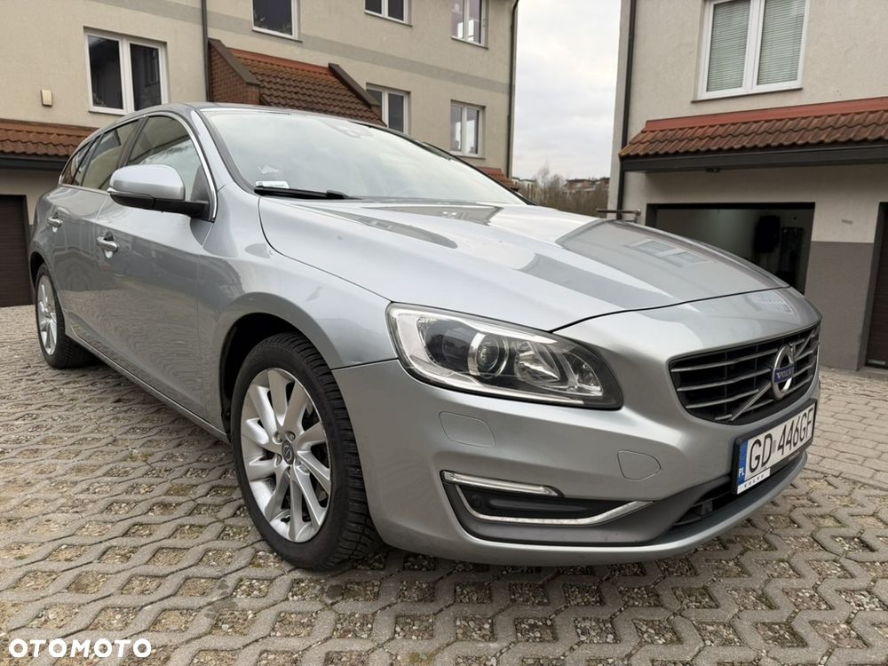 Volvo V60 T4 Summum - 6
