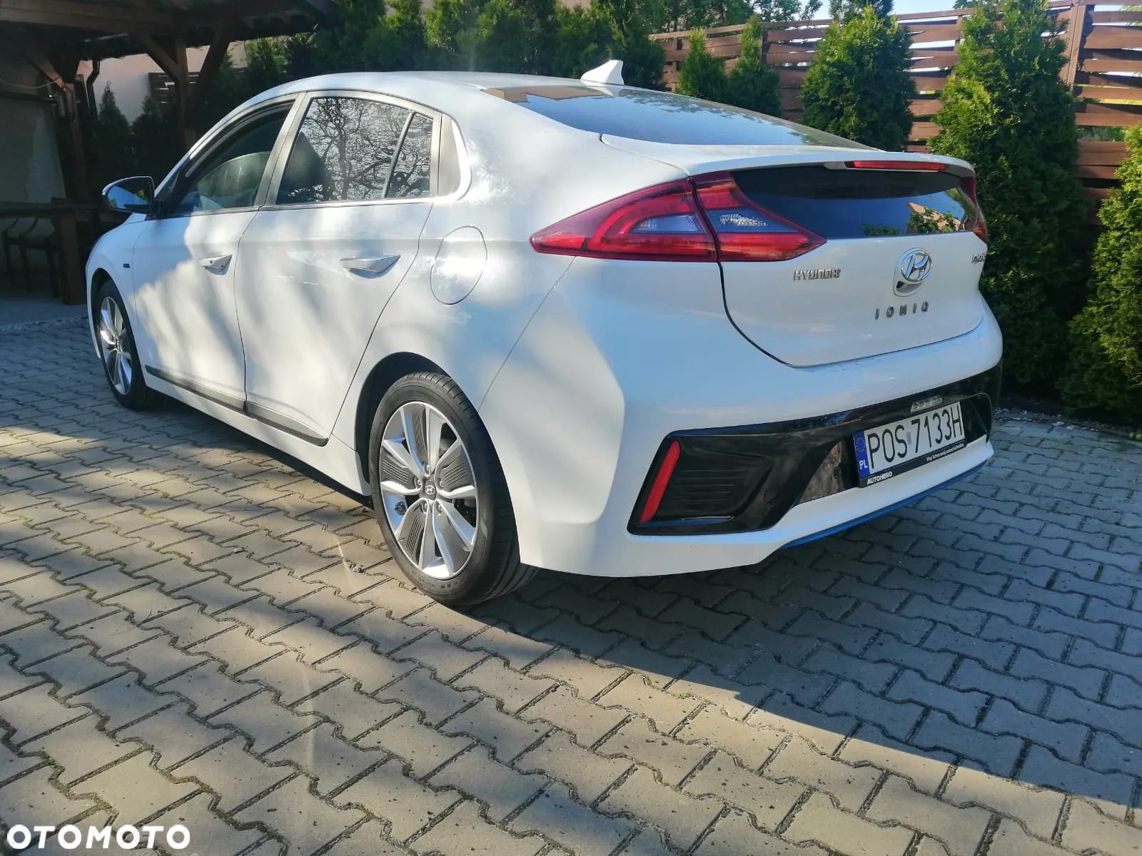 Hyundai IONIQ hybrid Platinum - 4