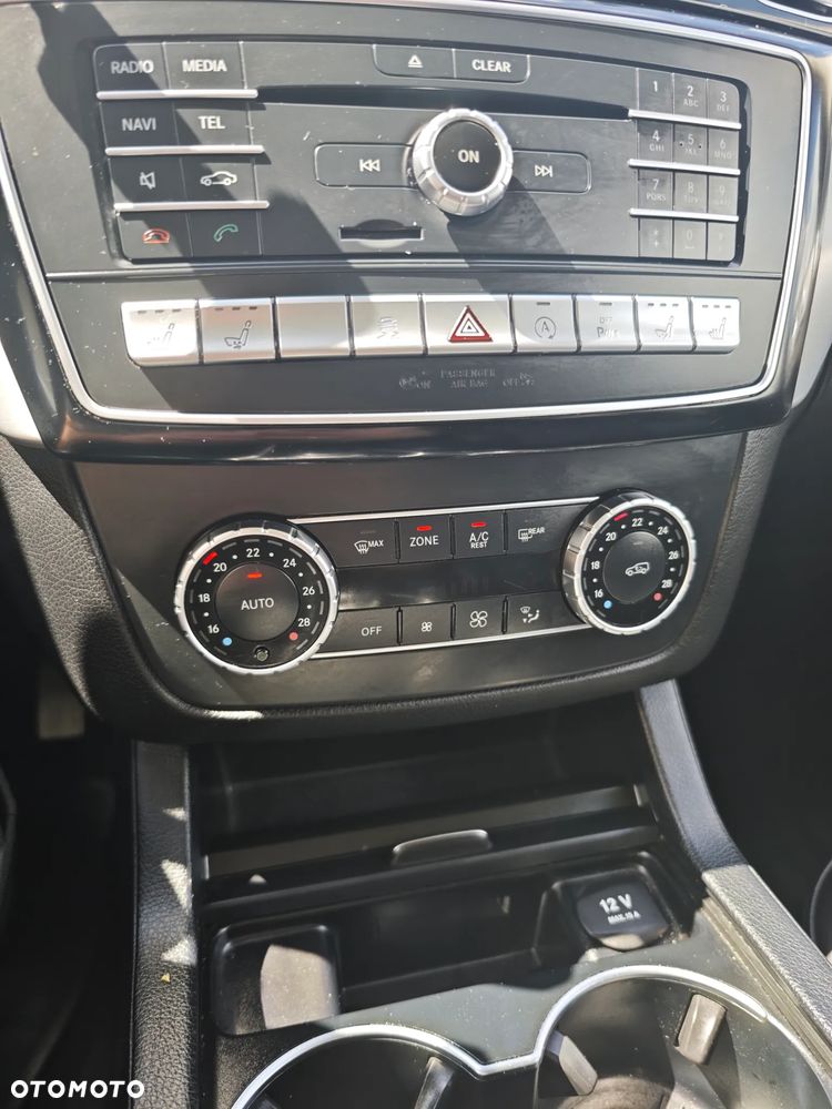 Mercedes-Benz GLE - 12