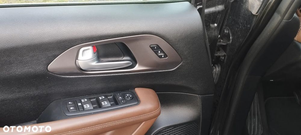 Chrysler Pacifica - 14