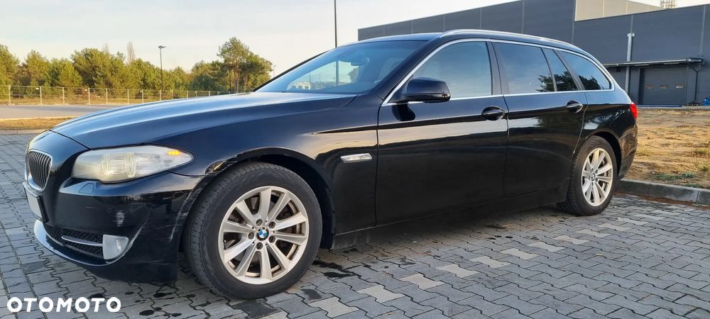 BMW Seria 5 520d Touring - 3