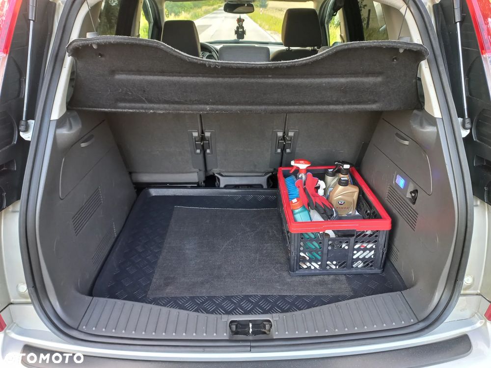 Ford C-MAX 1.6 Style+ - 11