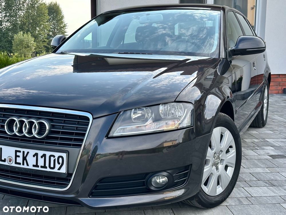 Audi A3 Sportback 1.6 Ambition - 11