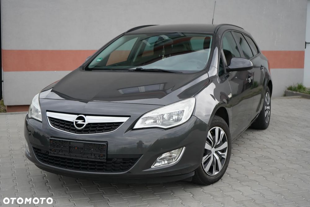 Opel Astra 1.7 CDTI DPF Design Edition - 1