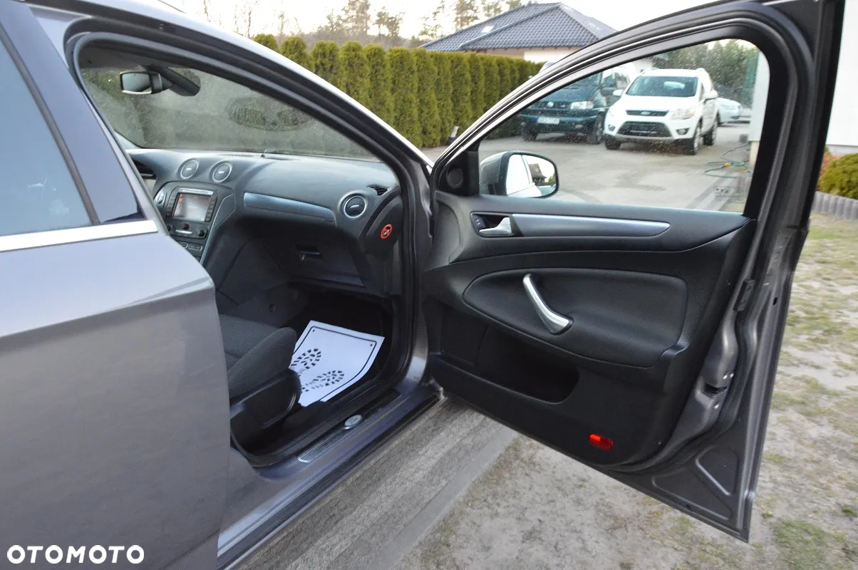 Ford Mondeo 2.0 TDCi Titanium - 35