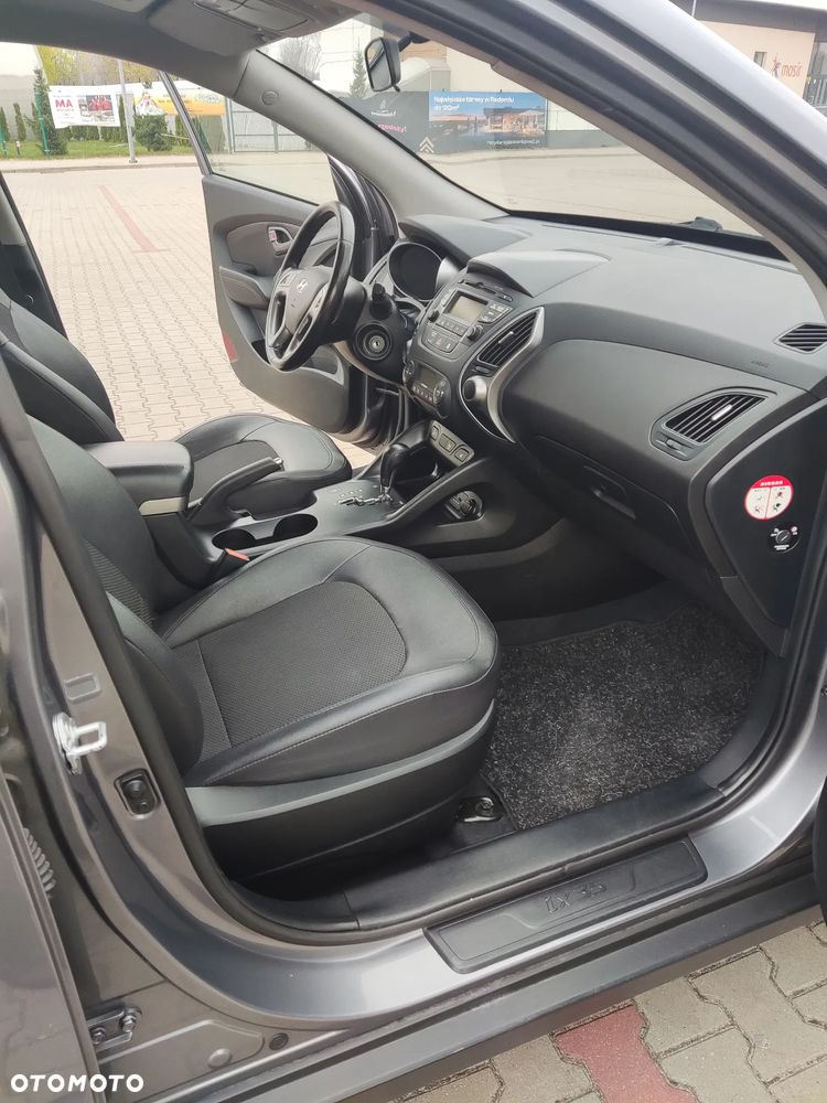 Hyundai Tucson 2.0 CRDI 4WD Automatik Premium - 16