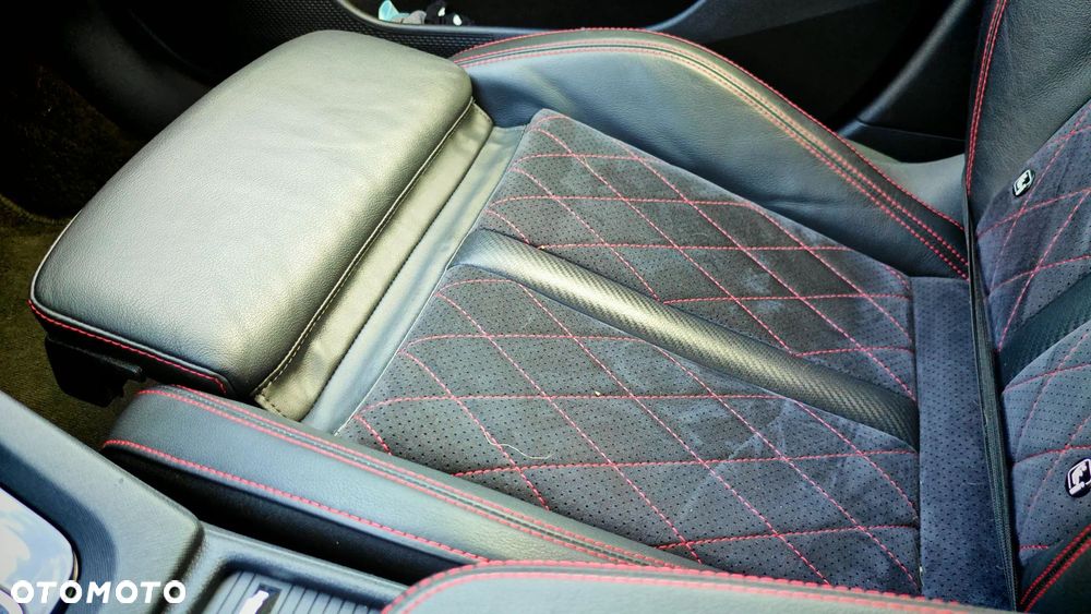 Skoda Octavia 2.0 TSI RS 245 DSG - 31