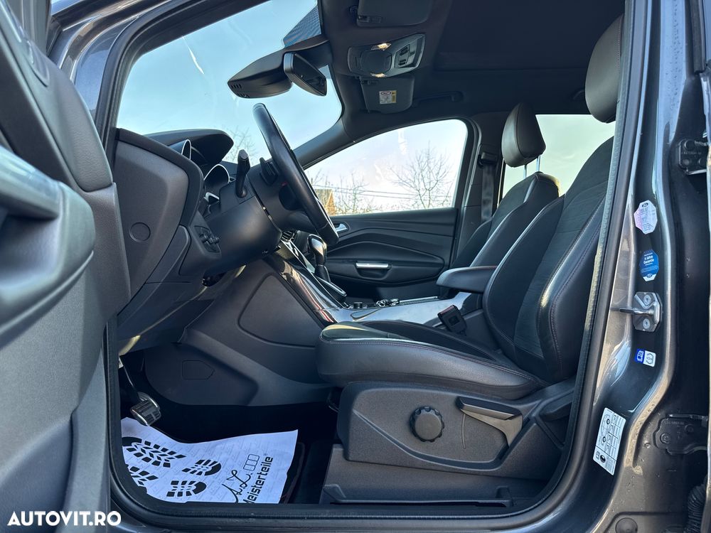 Ford Kuga 2.0 TDCi 4x4 Aut. ST-Line - 17