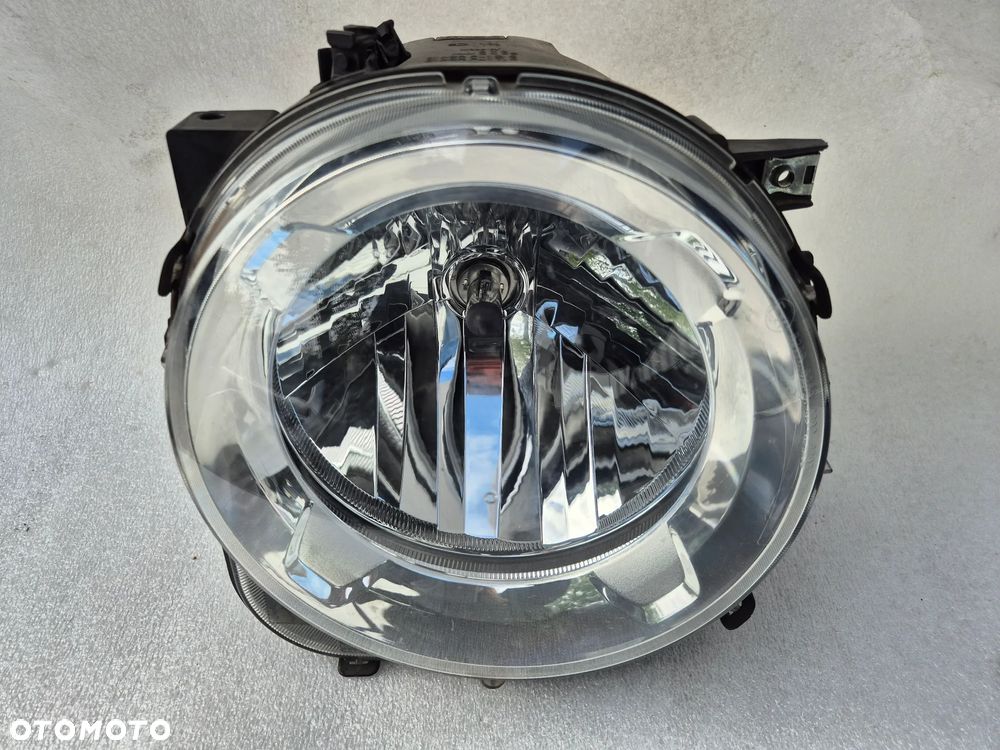 Lampa prawa przednia  Jeep Renegade 00520996600