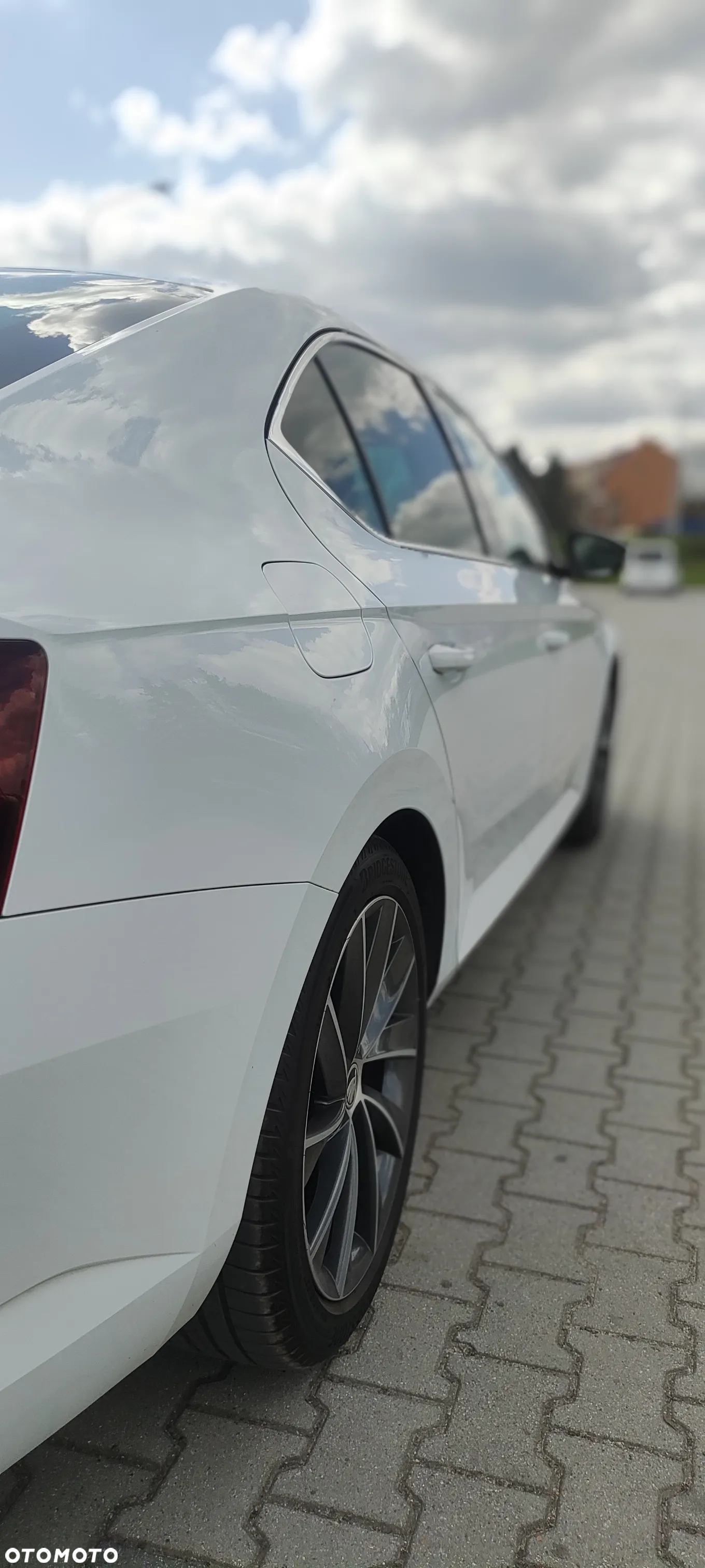 Skoda Superb 1.8 TSI L&K DSG - 4