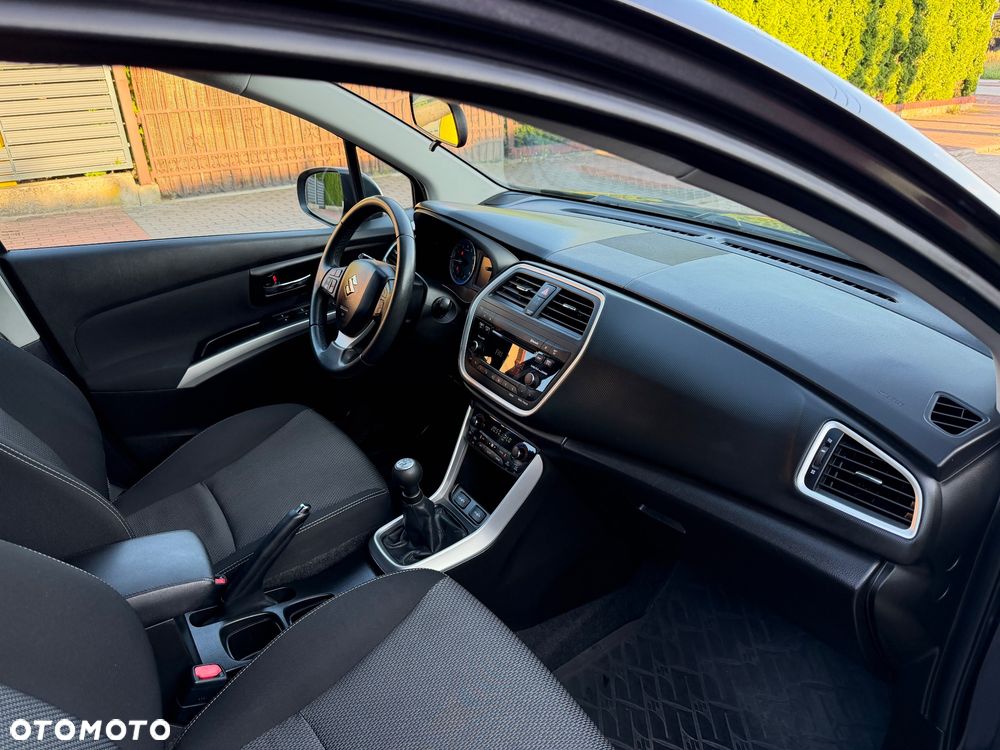Suzuki SX4 S-Cross 1.6 VVT 4x2 limited+ - 38