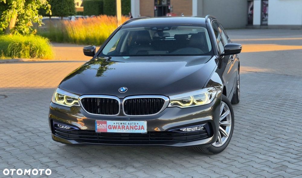 BMW Seria 5 520d Sport Line - 1