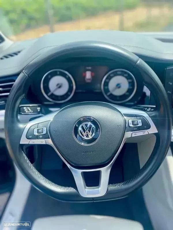 VW Touareg 3.0 TDI V6 Elegance Plus - 7