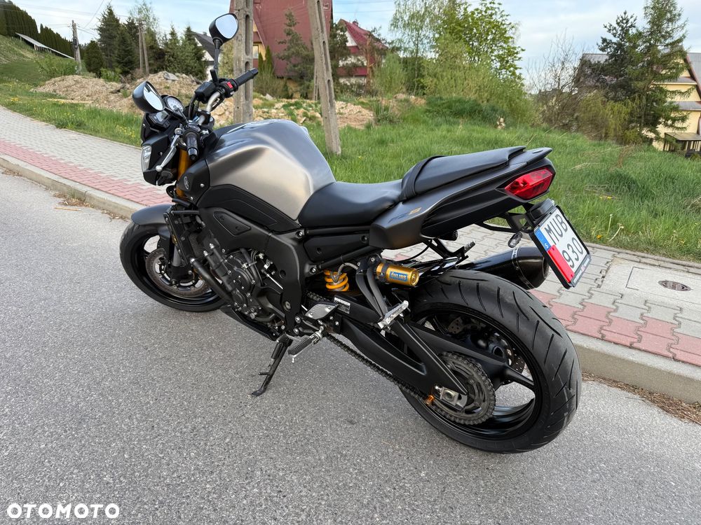 Yamaha FZ8 - 3
