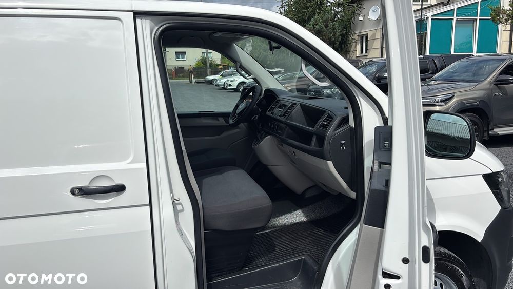 Volkswagen Transporter T6 - 16