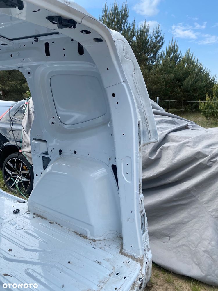Mercedes Citan w420. Błotnik prawy tył Ćwiartka - 2