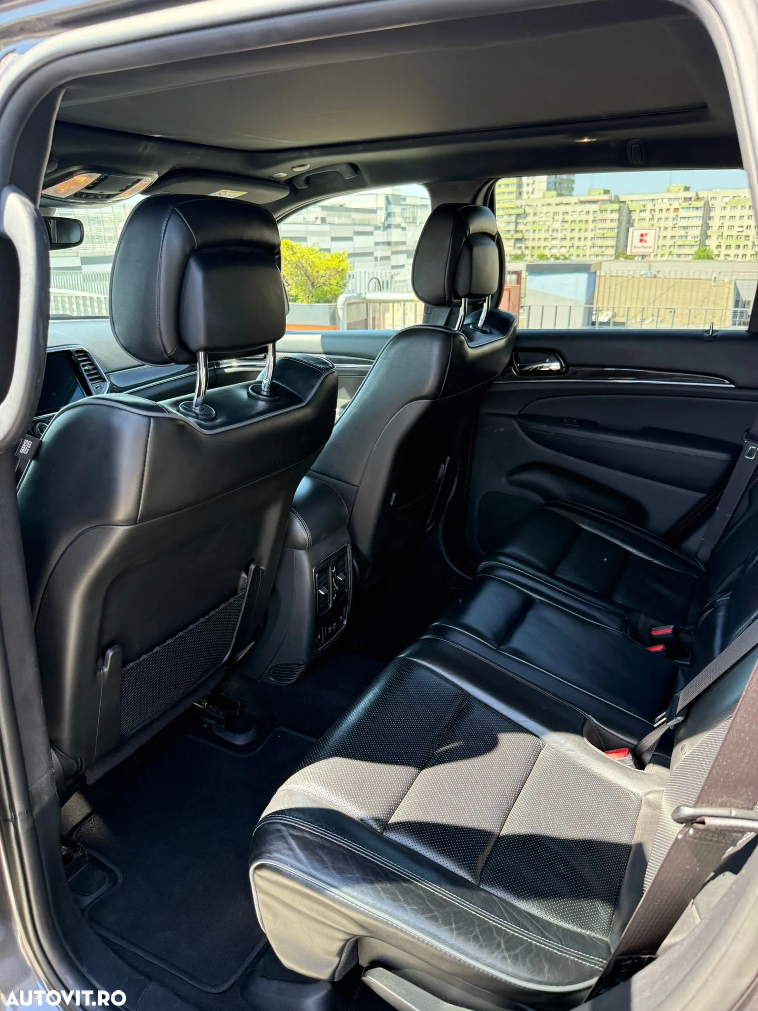 Jeep Grand Cherokee 3.0 TD AT Overland - 9
