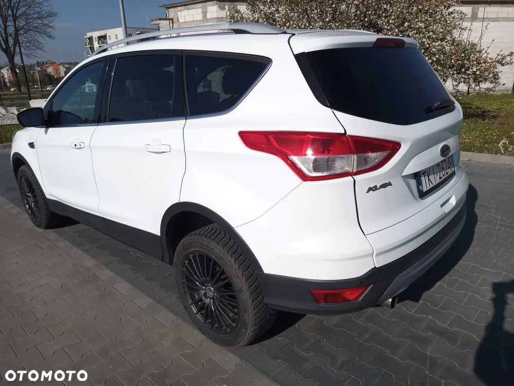 Ford Kuga 2.0 TDCi 4x4 Titanium - 3