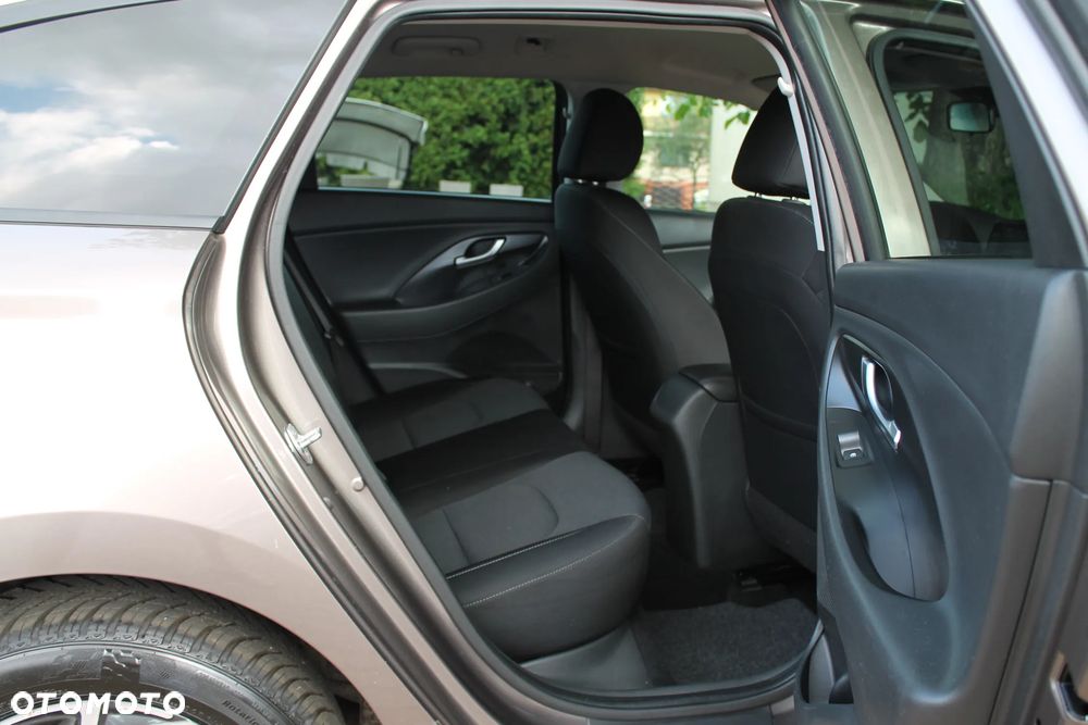 Hyundai i30 1.5 T-GDI 48V-Hybrid EDITION 30+ - 24