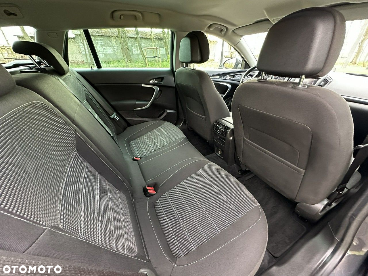 Opel Insignia - 25