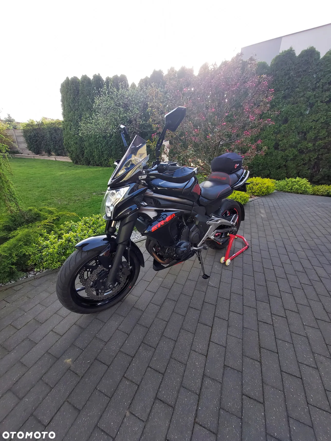 Kawasaki ER - 2