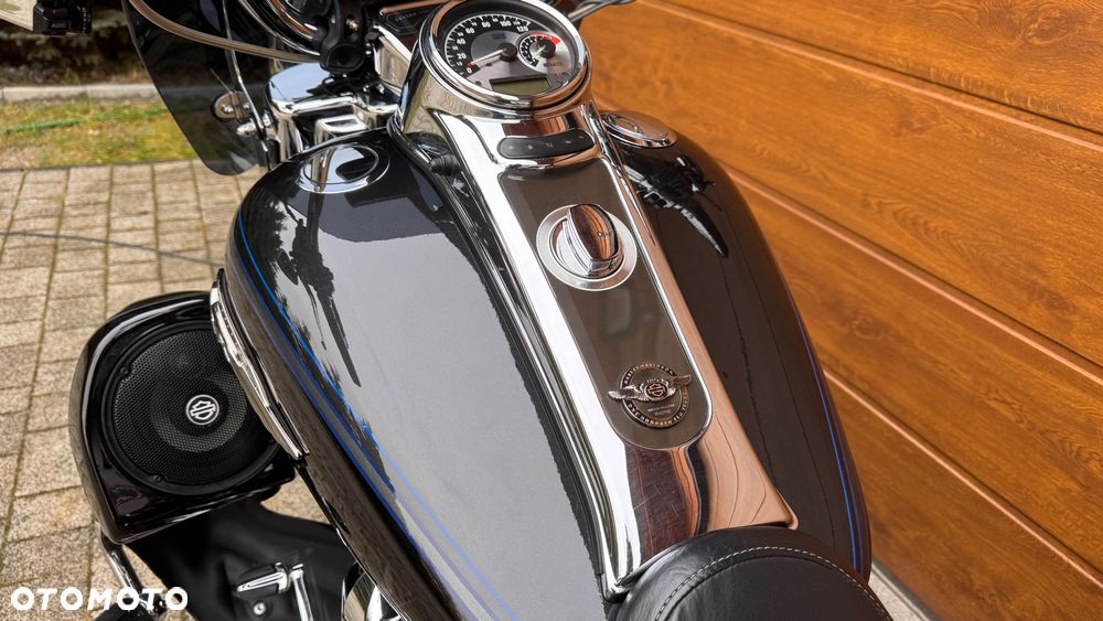 Harley-Davidson Touring Road King - 10