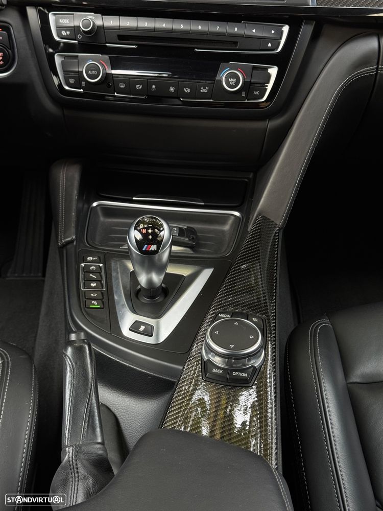 BMW M4 Auto - 11