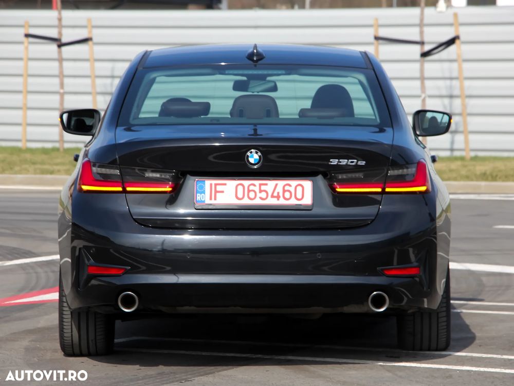 BMW Seria 3 330e AT PHEV - 19