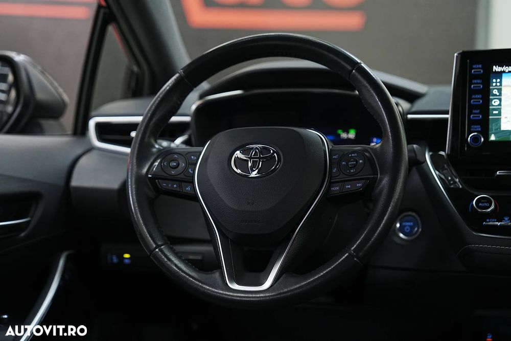 Toyota Corolla 1.8 HSD Exclusive - 18