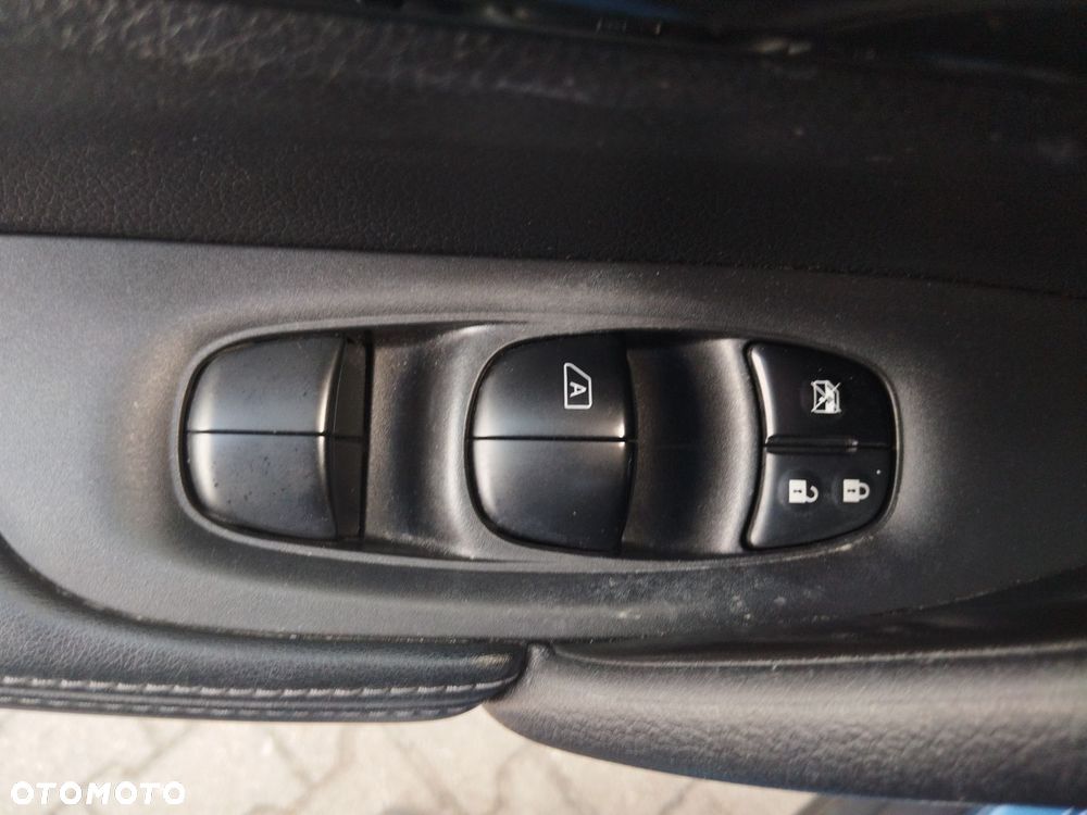 Nissan X-Trail 2.0 dCi N-Connecta 4WD Xtronic - 17