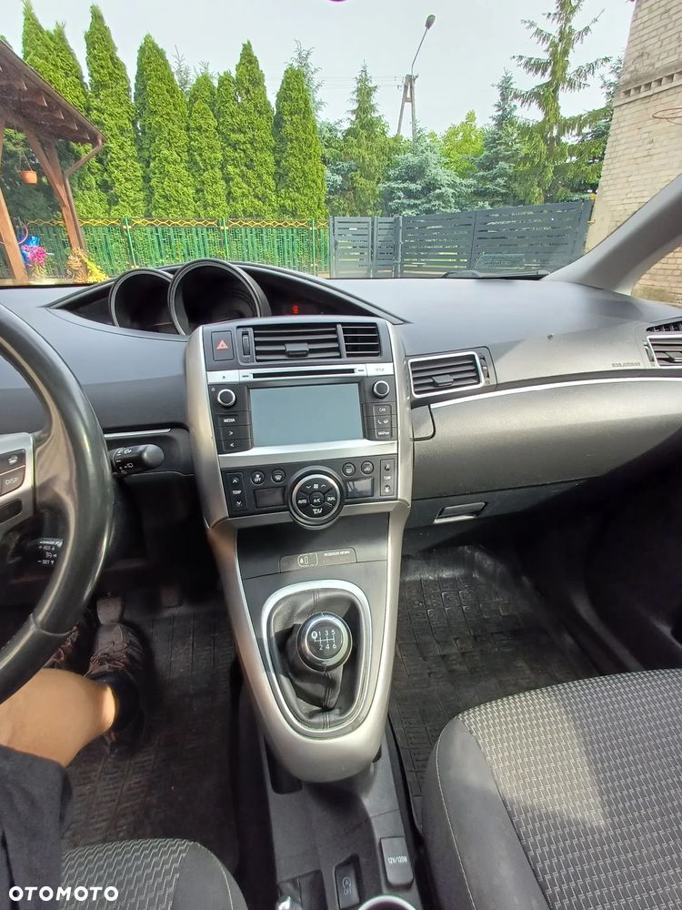 Toyota Verso - 8