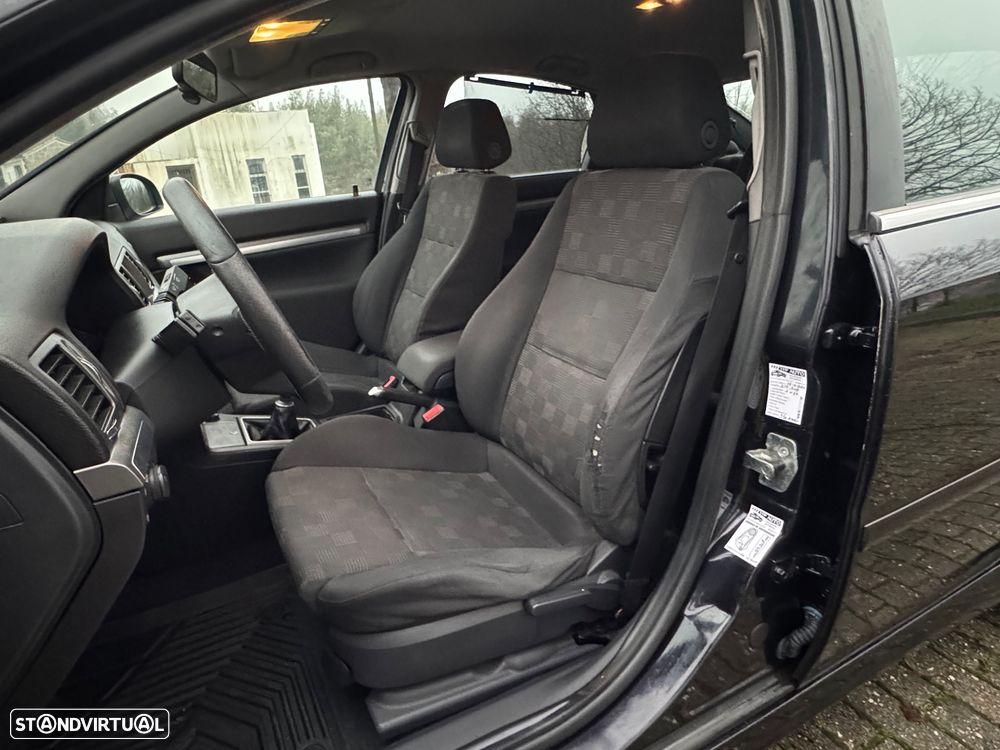 Opel Vectra 1.9 CDTI DPF Sport/GTS - 23