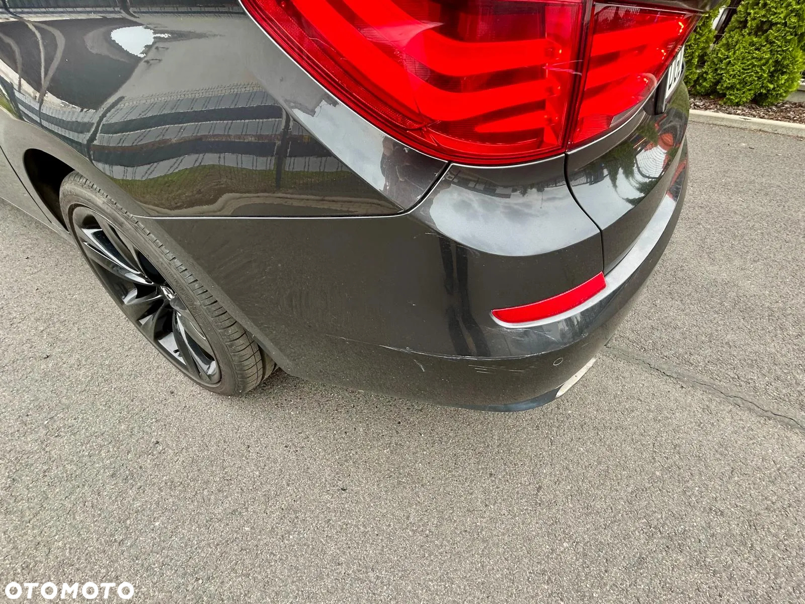 BMW Seria 5 550i - 8